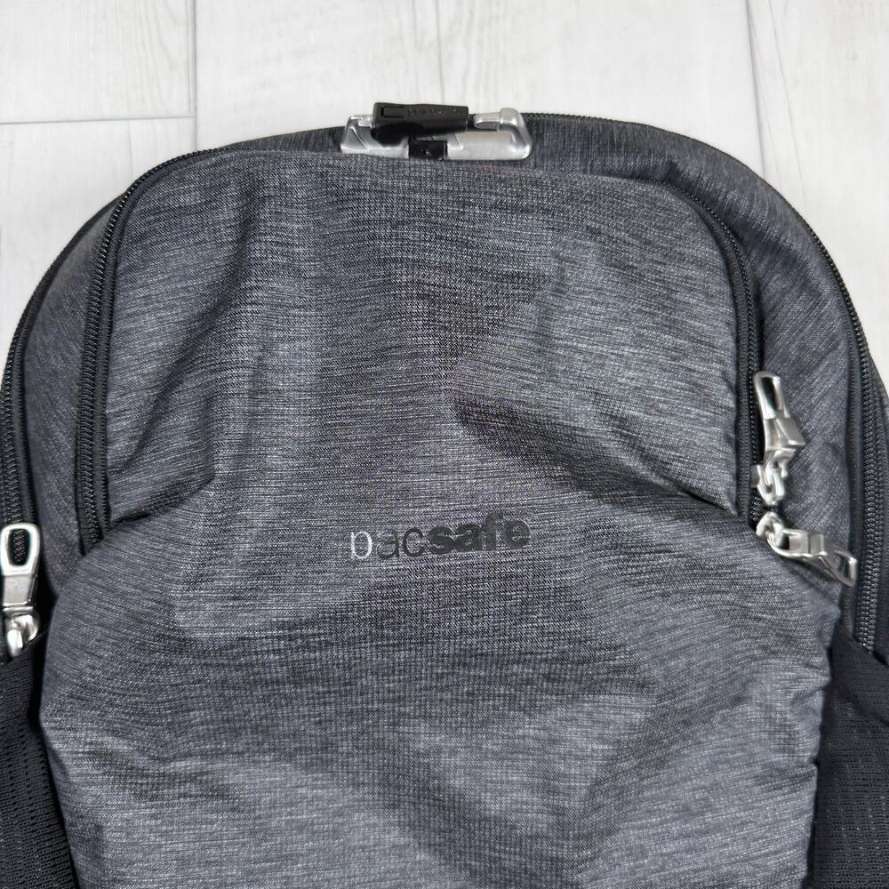 PacSafe Vibe 20 Liter Backpack Gray Black Anti Theft - Picture 2 of 9